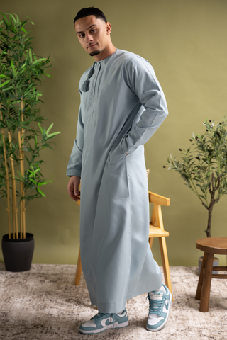 Rajul Fajr Omani Sky Mens Thobe Jubbah