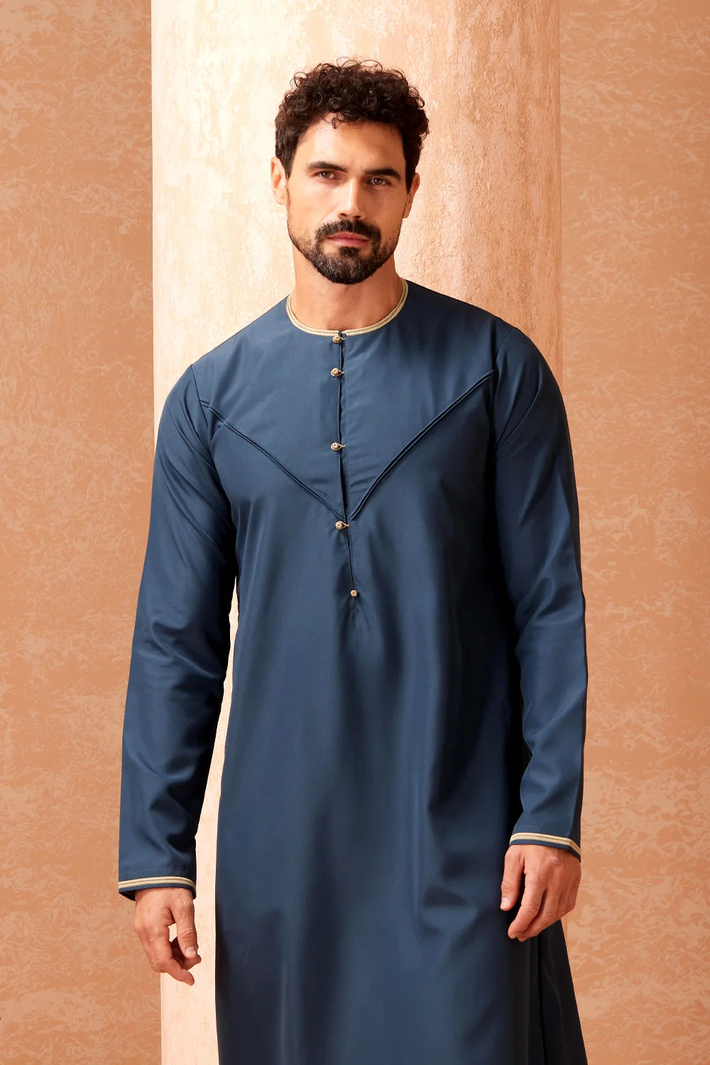 Faris Emirati Aegean Thobe